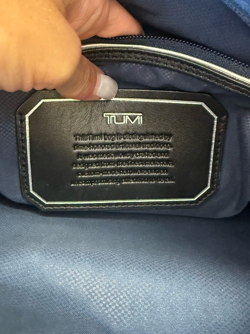 Tumi Arrive Owen Crossbody bag - Picture 4 of 12
